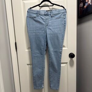 Judy Blue Skinny Jeans in Blue with Mid-Rise Waist